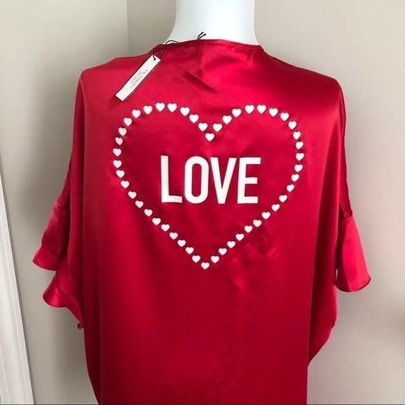NWT Victorias Secret Red Ruffle Satin Robe one size Heart Print Back Love Kimono - Picture 6 of 8
